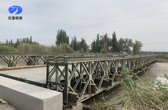 阿阿铁路S2标_新疆阿拉尔钢便桥施工
