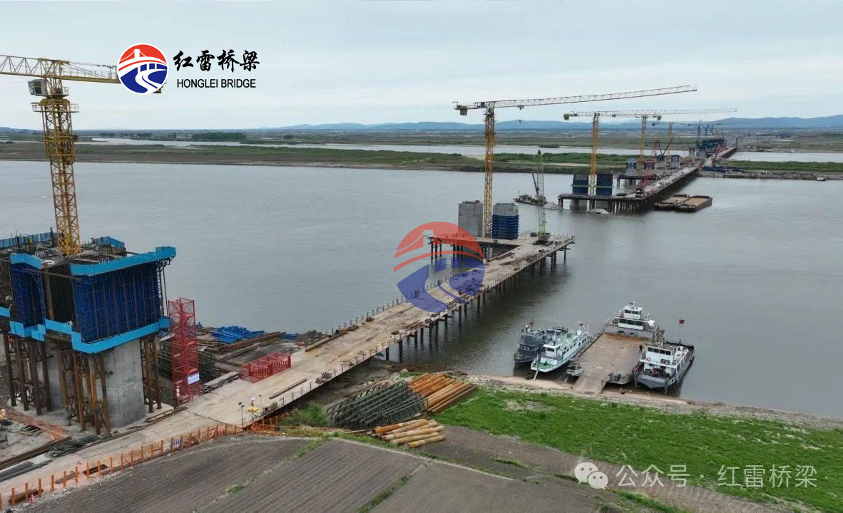 铁科高速凤阳至方正段——钢便桥再度安装