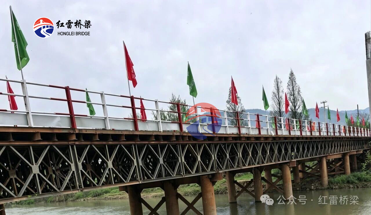 安徽S40宁国至枞阳高速公路池州段2标钢栈桥施工